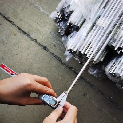 Dobra cena. 304 316L 410 420 201 Rury ze stali nierdzewnej w Internecie