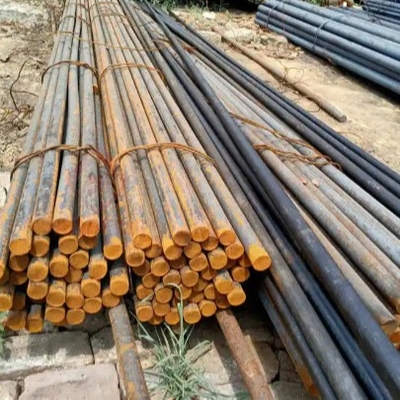 Pręt ze stali węglowej 5 mm ~ 200 mm ASTM C45 S4c Ck45 Bezszwowe spawanie Wykończenie powierzchni ze stopu łagodnego